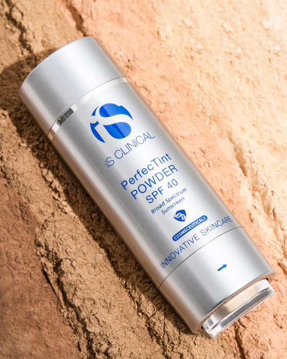 iS Clinical PerfecTint Powder SPF 40 (brush with 2 qty 3.5 g) - PerfecTint Beige (Clearance)